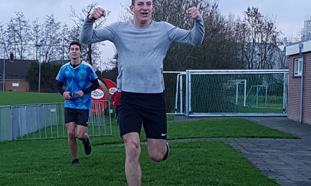 Eddie Bosman winnaar 41e Veldloop GSVV